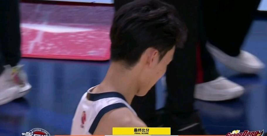 广东双杀龙狮喜获五连胜，三人表现完美，四人达标，二人表现欠佳